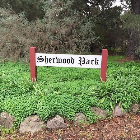 Sherwood Park Bed And Breakfast Somerville Екстер'єр фото